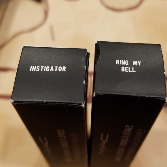 M.A.C COSMETICS LIPSTICK - Picture 2 of 2